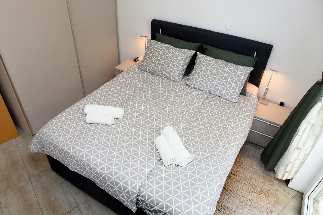 Trendy Apartment Izola Js Exterior photo